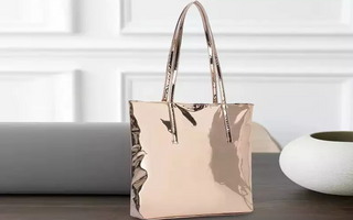 आपके सभी ऑउटफिट के साथ मैच करेंगी ये Handbags, Amazon पर उपलब्ध हैं ये ऑप्शन