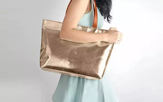 अपने लुक को करना चाहती हैं कंप्‍लीट, तो ये स्‍टाइलिश Handbag आएंगे आपके काम