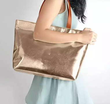 अपने लुक को करना चाहती हैं कंप्‍लीट, तो ये स्‍टाइलिश Handbag आएंगे आपके काम