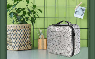 travelandleisureindia.in Best travel makeup kits for travelers