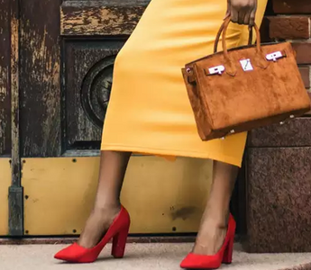 पार्टी किंवा कॅज्युअल आउटिंगसाठी योग्य या shoulder bags for women, Amazon वर उपलब्ध 70% पर्यंत सूट