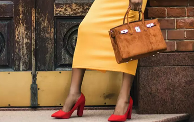 पार्टी किंवा कॅज्युअल आउटिंगसाठी योग्य या shoulder bags for women, Amazon वर उपलब्ध 70% पर्यंत सूट